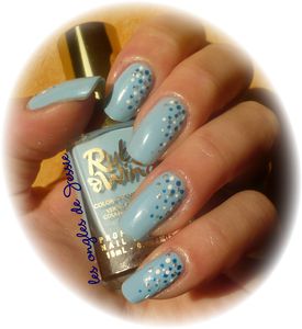 blog.Vernis-RubyWing-Moonstone.NailArt-points3.jpg