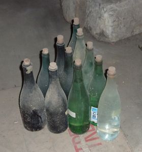 Eau de vie de marc du Beaujolais 1962 Eau-de-vie-de-marc-de-raisin-1962.jpg