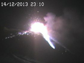 2013.12.14-23h11-etna2.jpg