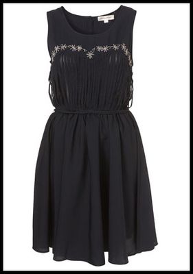 Kate-Moss-pour-Topshop-petite-robe-noire-.jpg