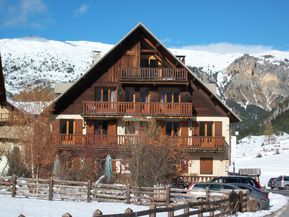 100 1592 gite de l'arpelin
