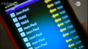 Walid-pluieurs-appel-sur-mobile-Samia-BlogPHIL.jpg