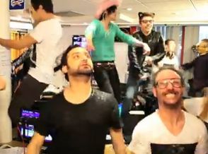 Harlem-shake-Cyril-Hanouna.jpg