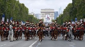 14-juillet-2013-france-defile-Champs-Sondages---tendances.jpg