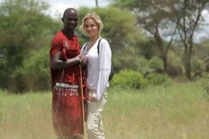 Adriana-en-Tanzanie-emission-avec-Cymes-M-BlogPhil.jpg