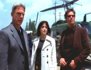 1x22-A-Weak-Link-ncis-6024656-412-316.jpg