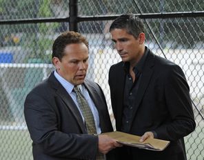 Person-of-interest-Fusco-en-1ere-ligne--S1E09-BlogOuvert.jpg