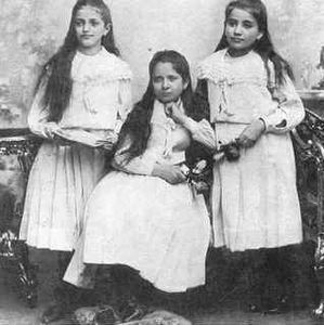 kafka--sorelle--1898.jpg
