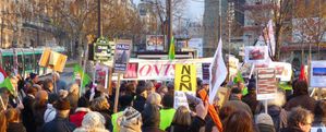 Tour-Triangle-8dec12-manifestation-contre-la-Tour-Triangle-.jpg