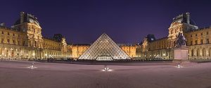 350px-Louvre_Museum_Wikimedia_Commons.jpg