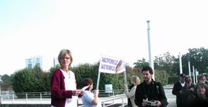 Rassemblement--Hopital-Mantes-14-Oct-1.JPG