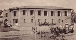 Etablissement thermal 1918, transformé en hôpital militai