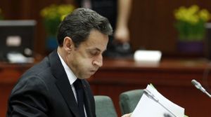 686603 france-s-president-sarkozy-waits-for-the-start-of-th