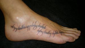 tatouage-pied-copie-1.jpg