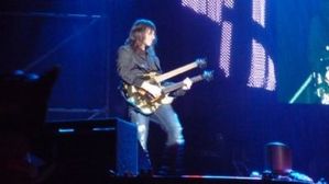 gnrlies09.jpg