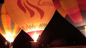 Montgolfieres-de-nuit-BC.jpg