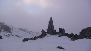 Un menhir naturel, haute vallée d'Ossau [1600x1200]