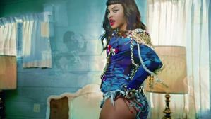 Lady-Gaga-Beyonce-Telephone-Music-Video-lady-gaga-10861905-.jpg