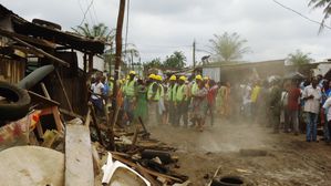 Douala-26-mars-2014.-Les-populations-du-quartier-Nkomba-a-.jpg