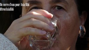 Un-verre-d-eau-pour-Asia-Bibi_2.JPG