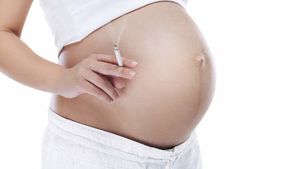 femme enceinte qui fume femme enceinte qui fume