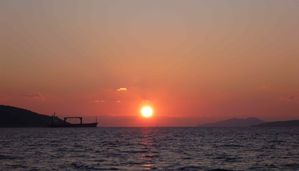 013- Dernier coucher de soleil sur l'eau...