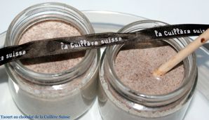 yaourt-au-chocolat-suisse-001.jpg