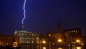 Foudre-Vatican.jpg