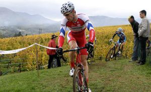 le-suisse-rene-lang-a-remporte-la-course-des-as-devant-sach.jpg