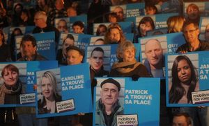des-militants-du-mouvement-emmaus-ont-manifeste-sur-le-parv.jpg