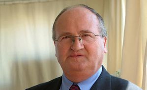 Martin-van-Creveld.jpg