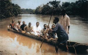Mgr Djomo pirogue Scan06