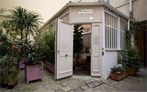 Maison-Dr.Hauschka.jpg