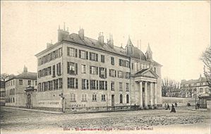 Hôtel de Soissons, Pensionnat des Dames de Saint-Thomas, 15 rue de Louviers Saint-Germain-en-Laye