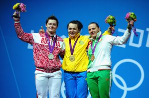 Iryna-Kulesha-Olympics-Day-7-Weightlifting-F4_QwX4Ro6vl.jpg