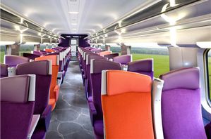 TGV interieur christian lacroix