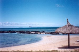 800px-Pointe_aux_cannonniers_Maurice_1991.jpg