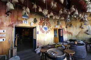 pub 9