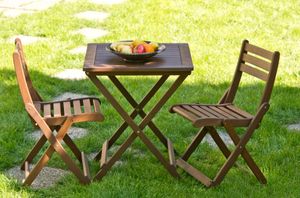 Table et chaises de jardin