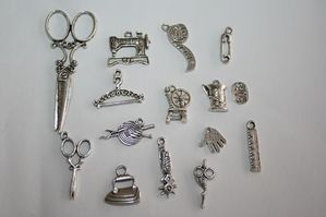 charms-broderie-argent.jpg