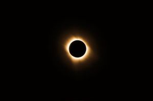 Eclipse-du-11-juillet-2010-Tahiti--1-.jpg