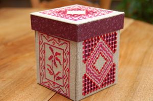 sewing-boxe-fermee-2.JPG