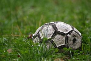 5271712ballon-foot-creve-jpg.jpg