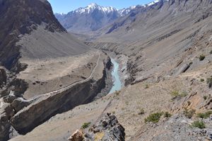 151 rivière Zanskar route en construction