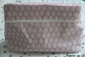 Trousse-de-toilette-copie-1.jpg