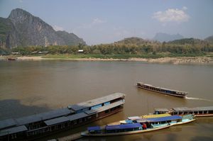 2.-Les-bateaux-sur-le-Mekong.jpg