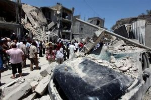 afp-mahmud-turkia-des-batiments-detruits-par-des-frappes-de.jpg