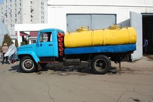 11 Camion Lait Ukrainien