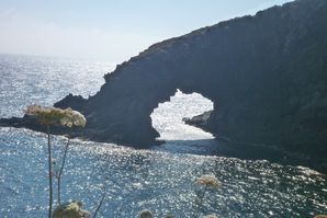 Pantelleria-arco-dell-Elefante.jpg