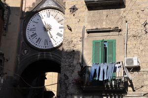 18. Pendino horloge gothique et bordel ambiant